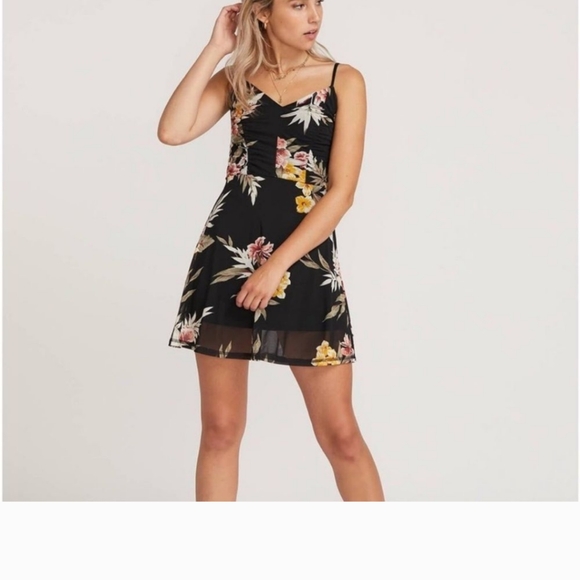 Volcom Black floral mesh overlay mini - Picture 5 of 12